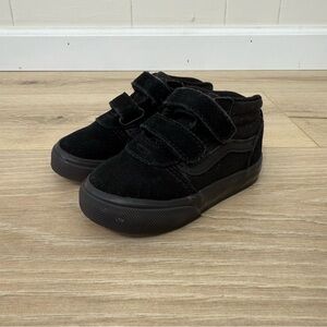 Vans Black Ward Mid V Sneakers